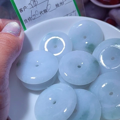 佛***️翡翠未镶嵌颈饰缅甸