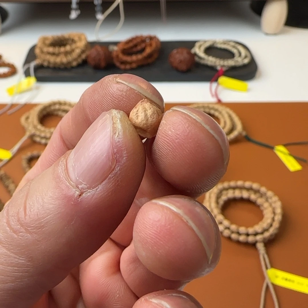 柏香籽/百香籽吊坠柒**