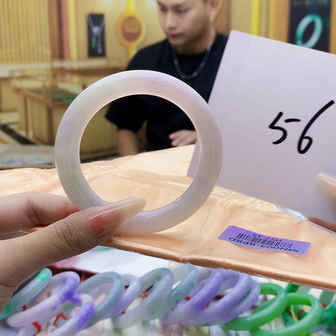 翡翠未镶嵌手镯bvb