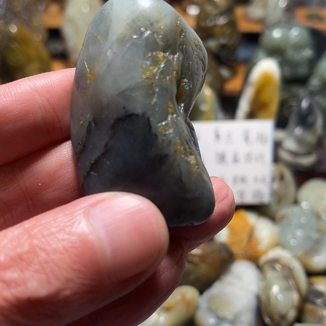 刀***仔和田玉未镶嵌挂件