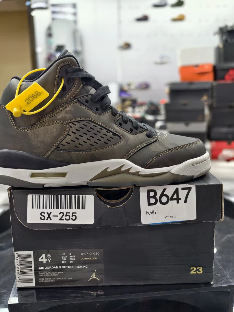 Nike aj5白黑 36.5码 全新原盒  11月24 guai  B647