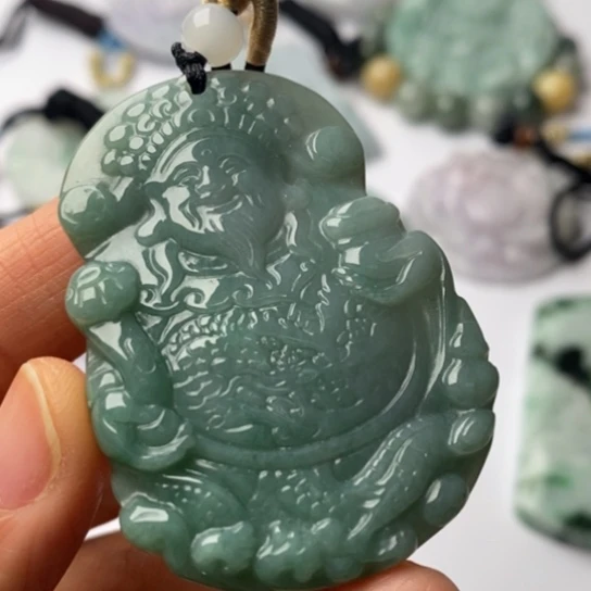 翡翠未镶嵌挂件翡翠