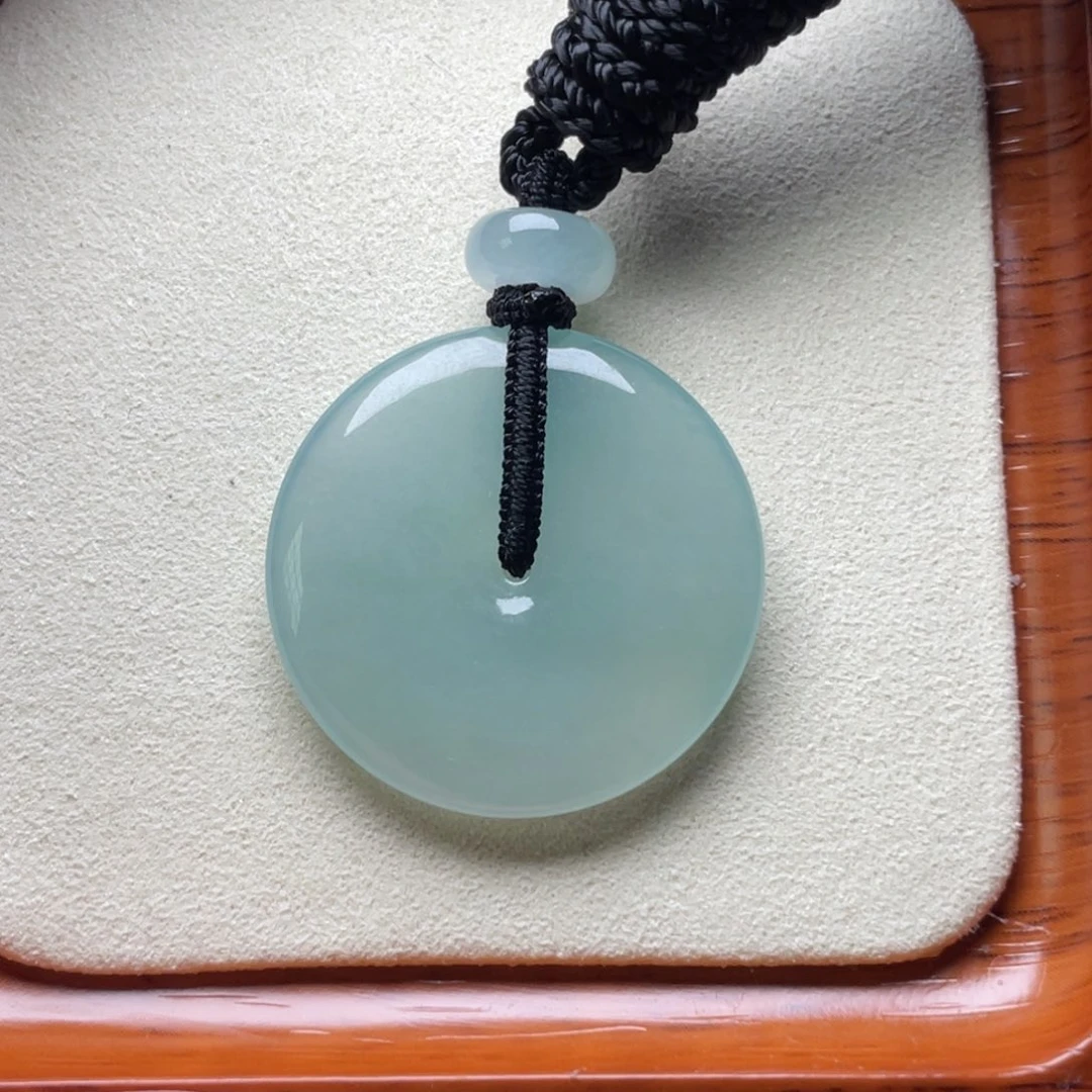定制翡翠未镶嵌晴底平安扣