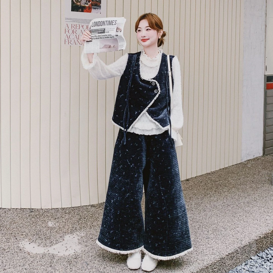 时尚雪尼尔马甲套装+植绒内搭三件套女2025秋冬新款宽松显瘦套装