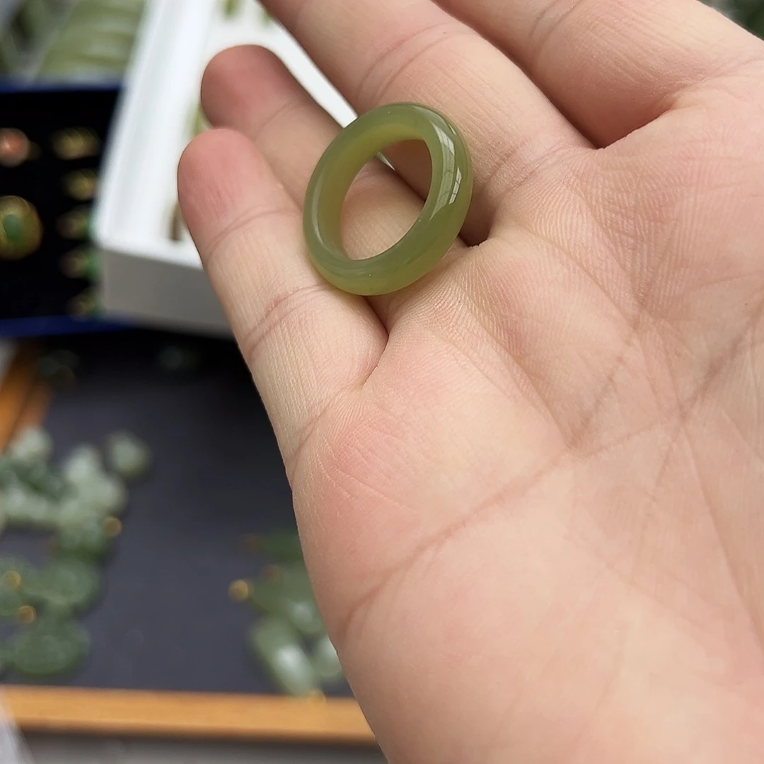 和田玉戒圈未镶嵌