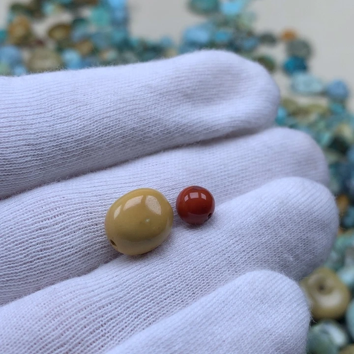 南红玛瑙未镶嵌珠宝奇石