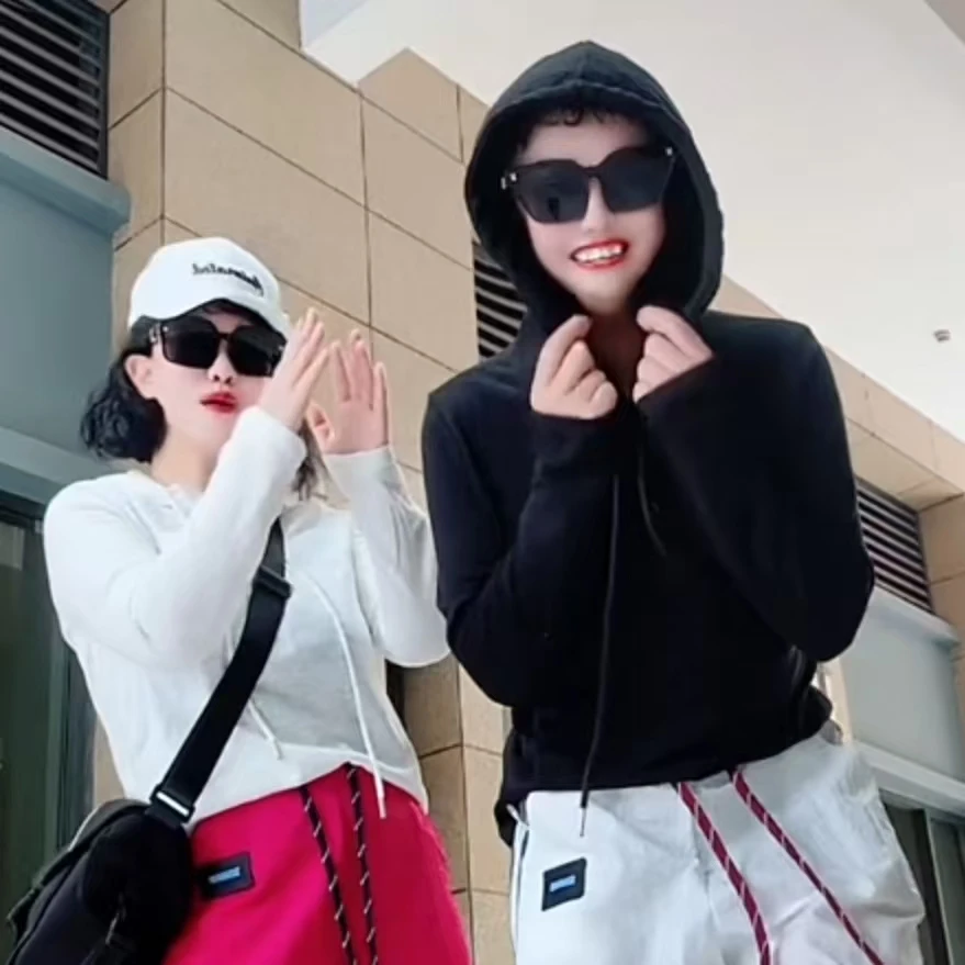 B09纯色连帽抽绳简约百搭长袖上衣