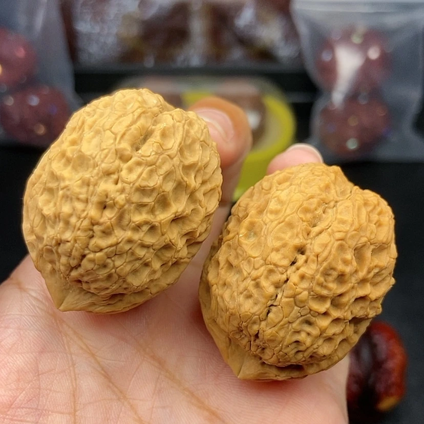 【闪购商品】把件文玩核桃40尺金蟒元宝