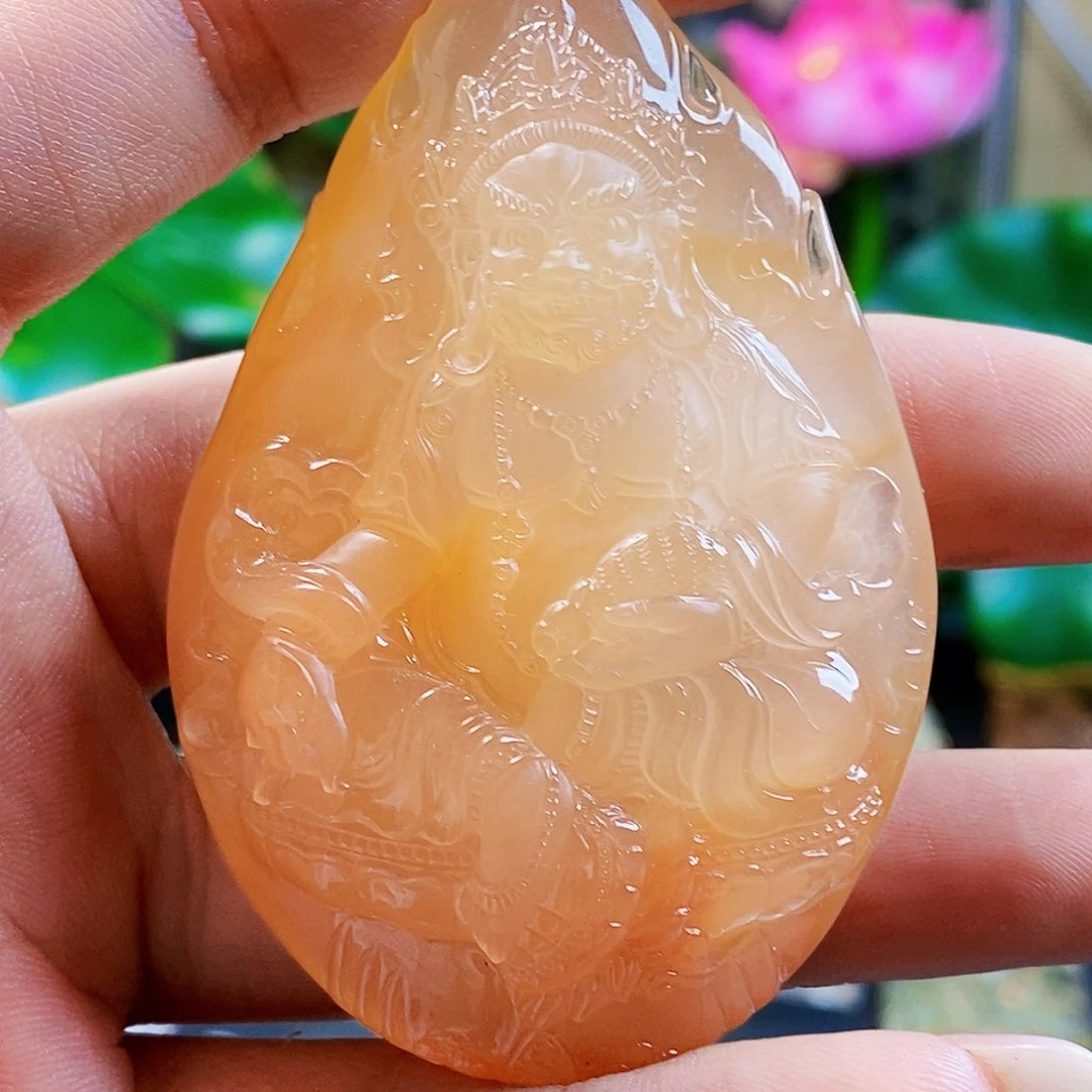 未镶嵌颈饰水晶吊墜