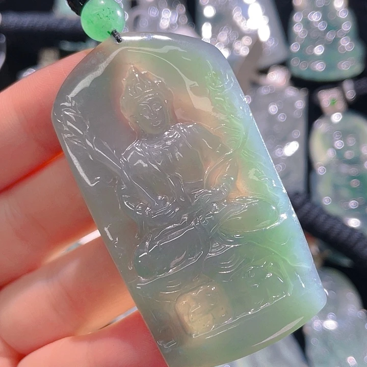 翡翠颈饰未镶嵌77，