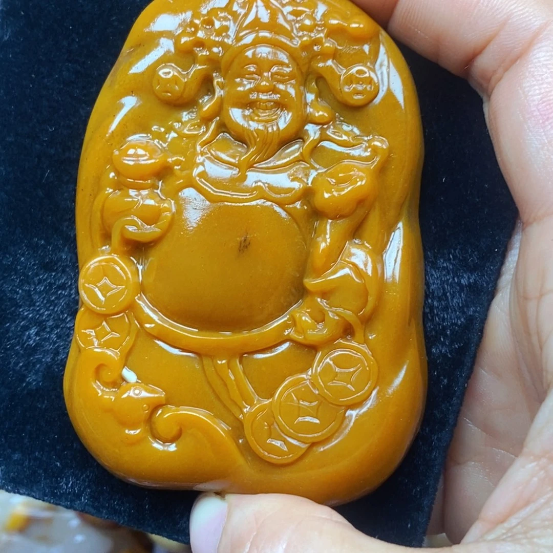 颈饰未镶嵌石英岩玉