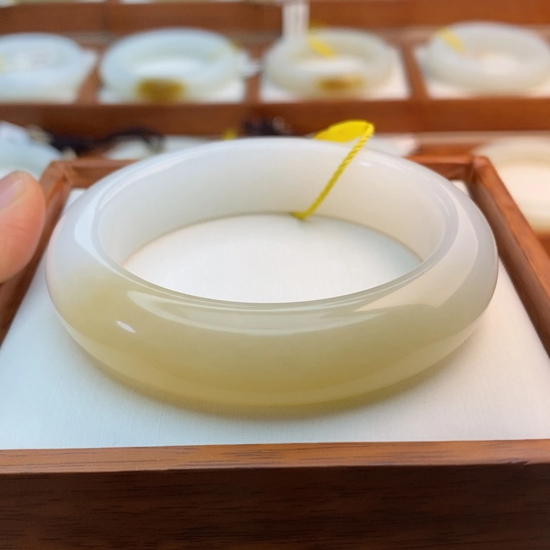 和田玉（白玉）未镶嵌手链