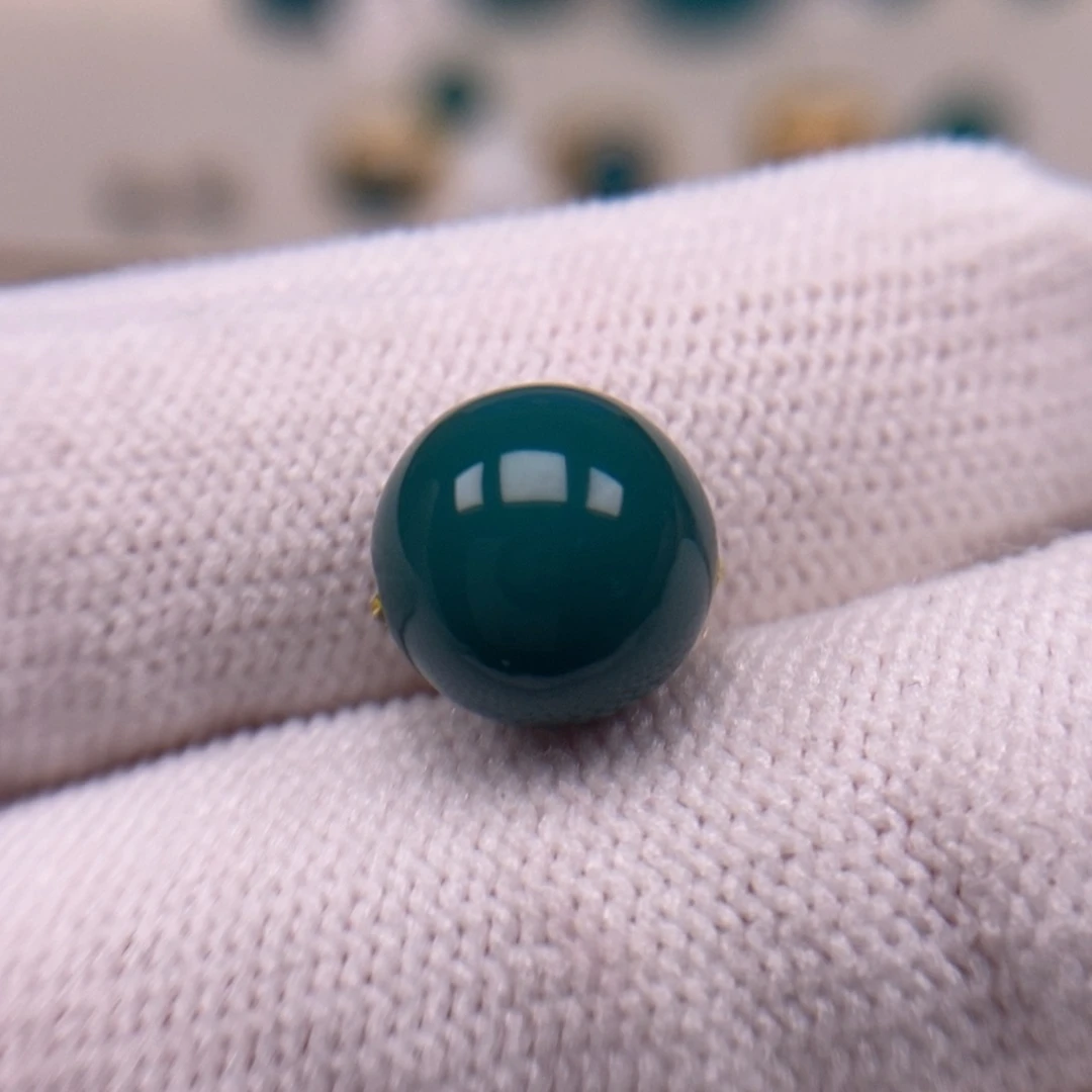 未镶嵌绿松石地狱绿圆珠10.3mmAA1005