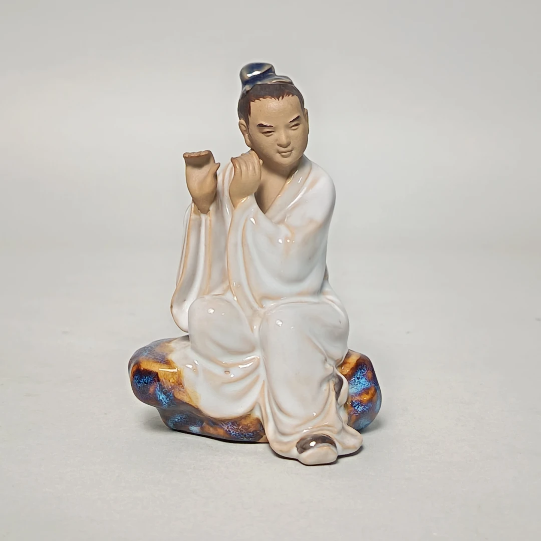 【010011246】近现代 钧釉人物摆件