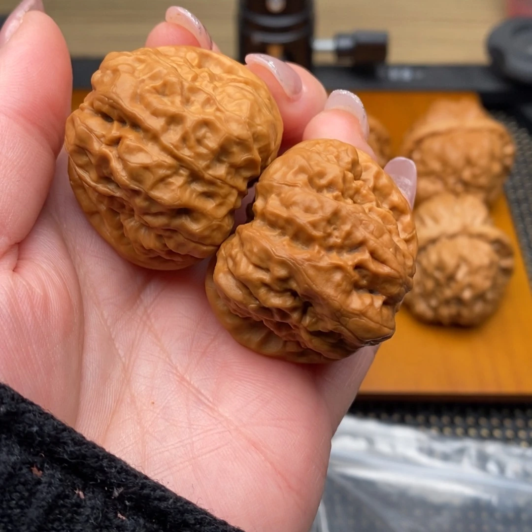 文玩核桃把件边38左右