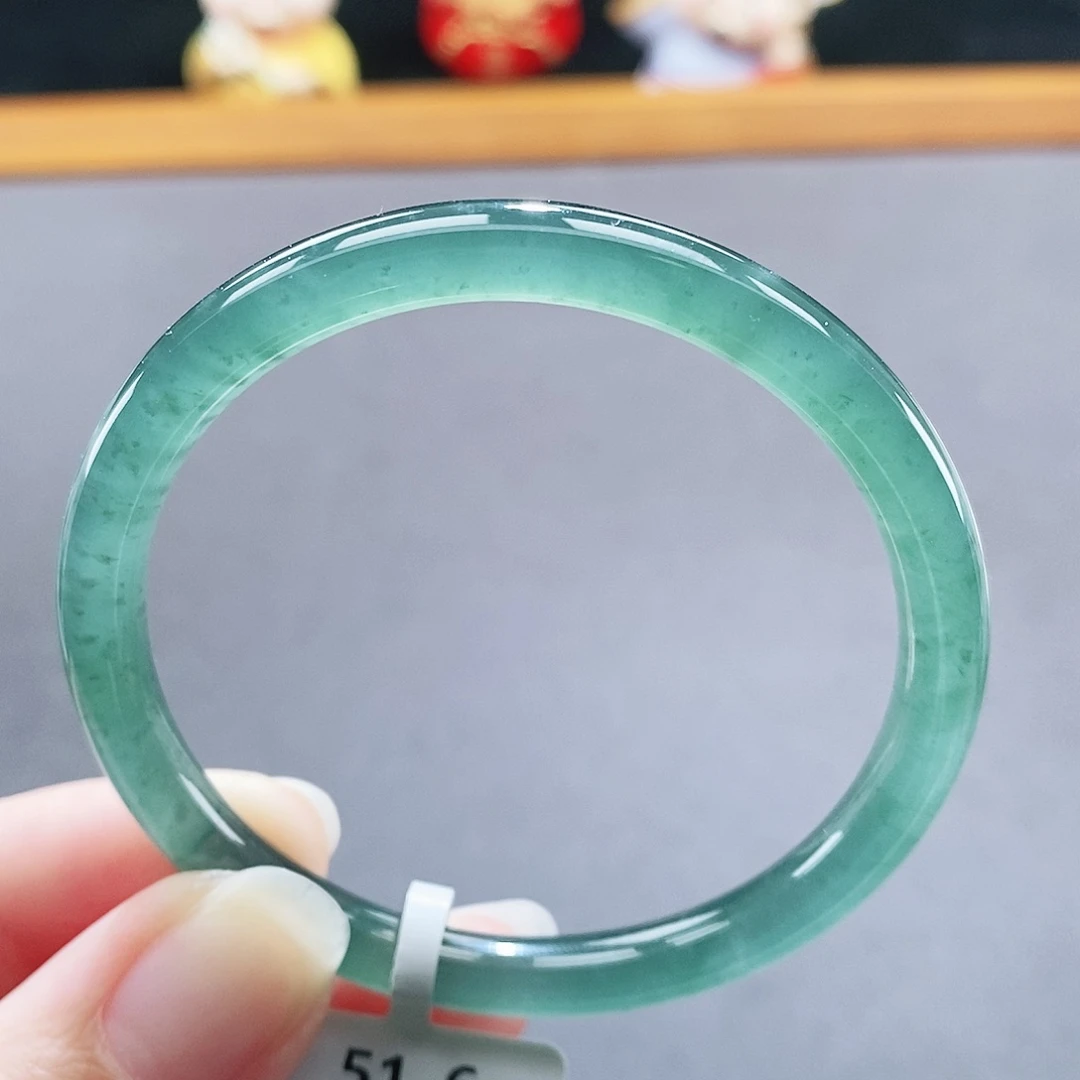 翡翠未镶嵌手镯47