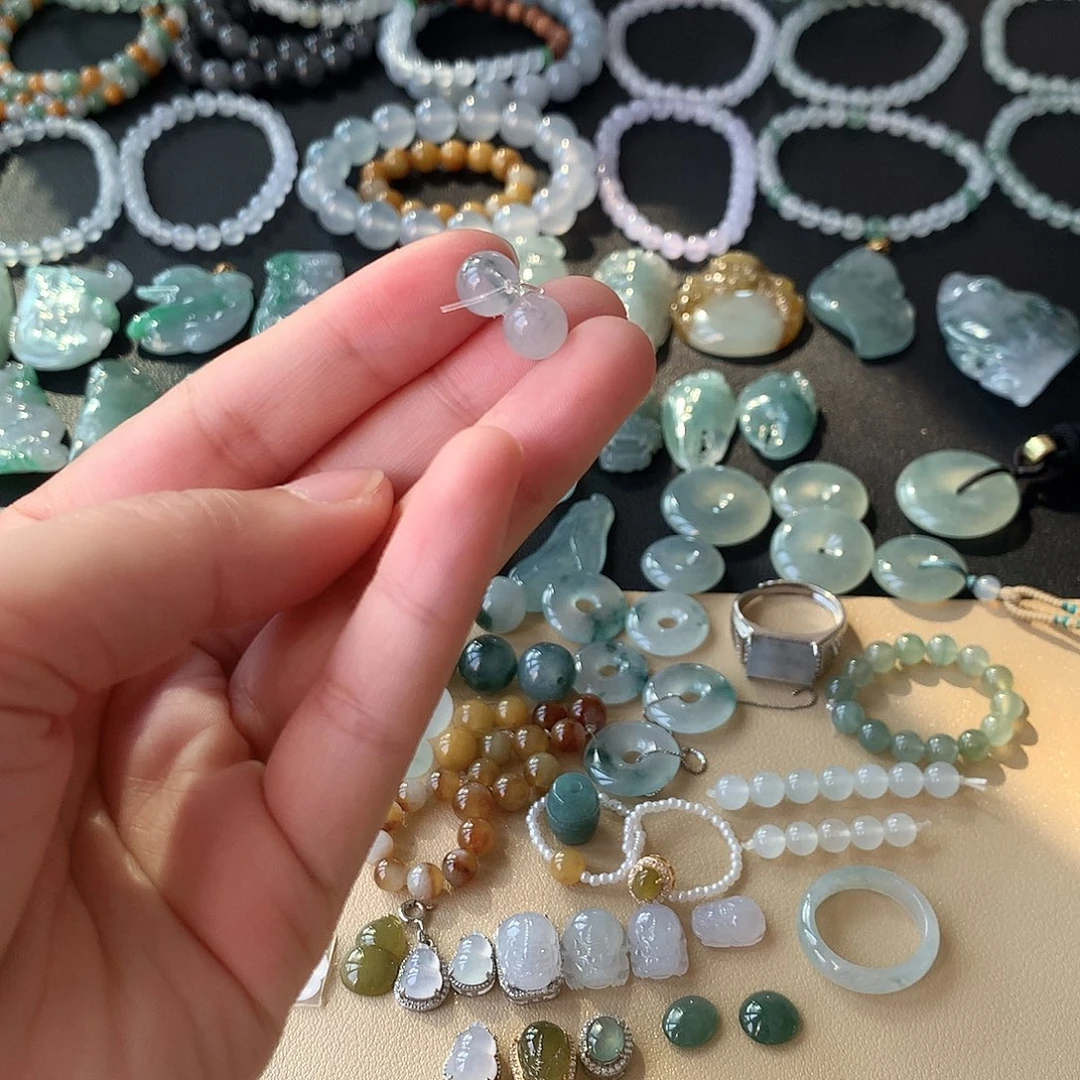 翡翠未镶嵌颈饰珠子