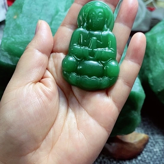 新疆东陵玉挂件观音