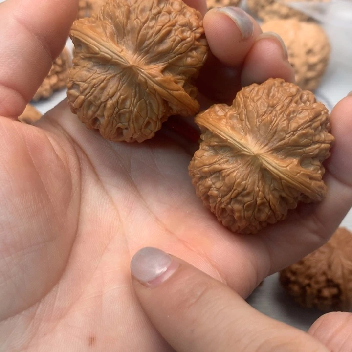 把件文玩核桃血麒麟40