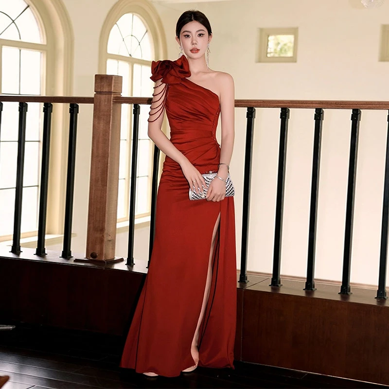 重工钉珠单肩晚礼服手工花大蝴蝶小众高端大气名媛显瘦鱼尾连衣裙