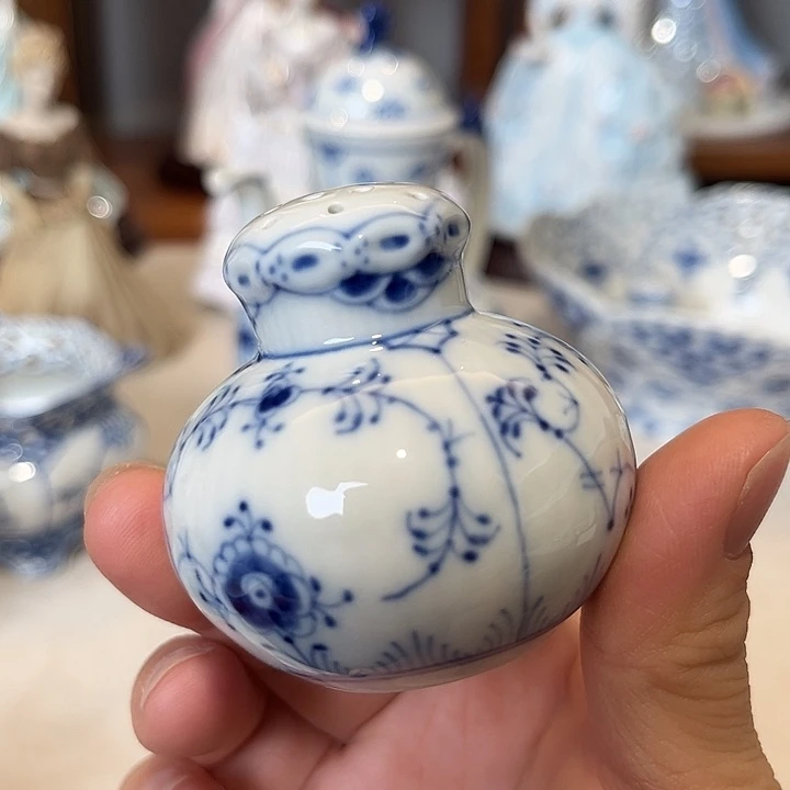 杯欧洲中古瓷器摆件