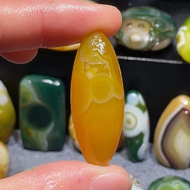 玛瑙/玉髓未镶嵌珠宝奇石