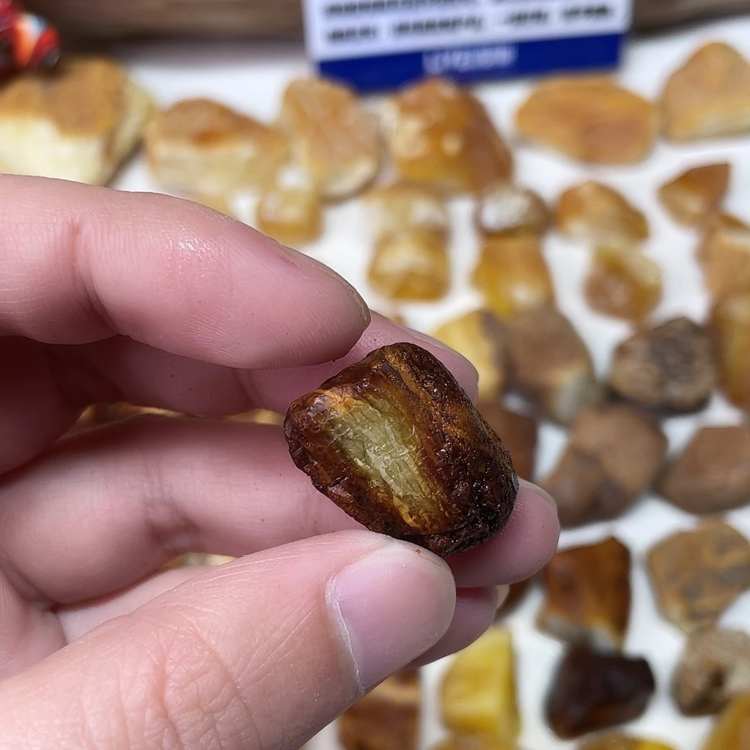 定制琥珀未镶嵌原矿琥珀