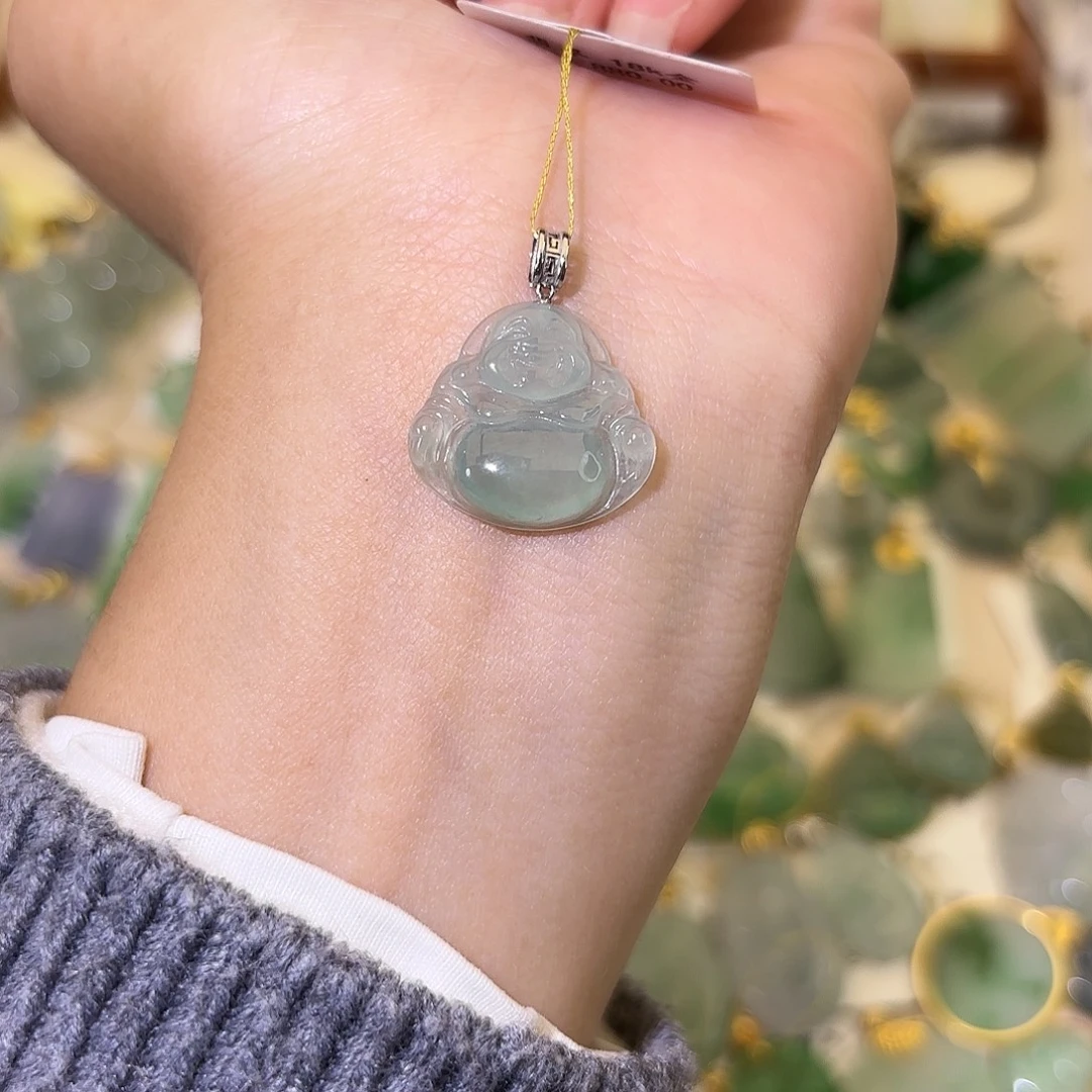 翡翠18K金镶嵌颈饰佛公