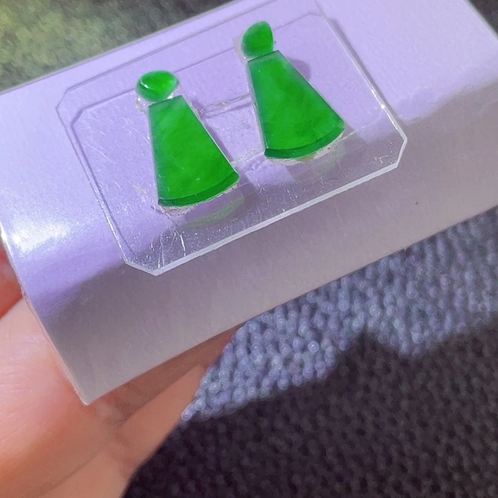 未镶嵌定制翡翠翡翠