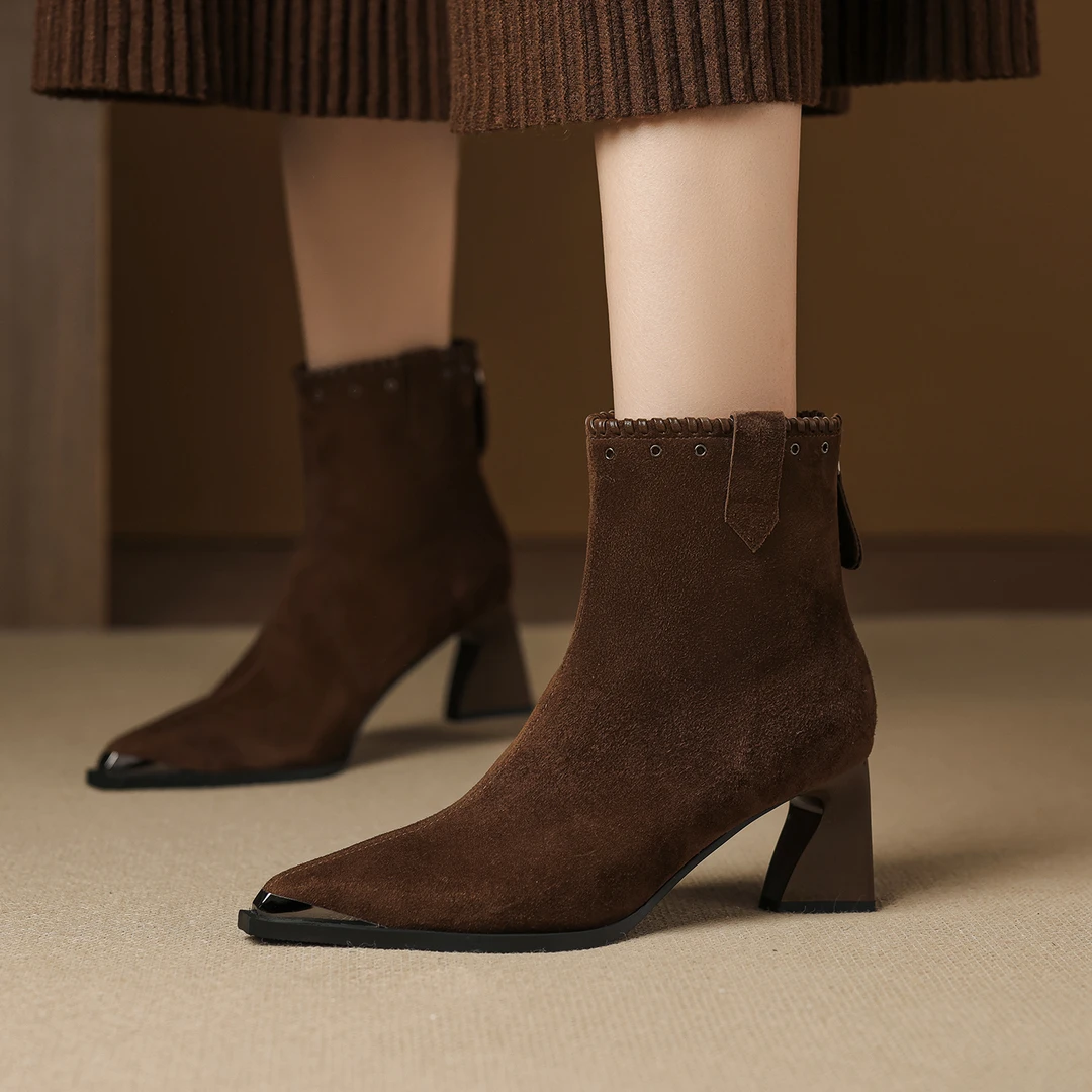 6.5cm法式粗跟冬季尖头高跟短靴绒面后拉链时装靴灰色简约单靴女