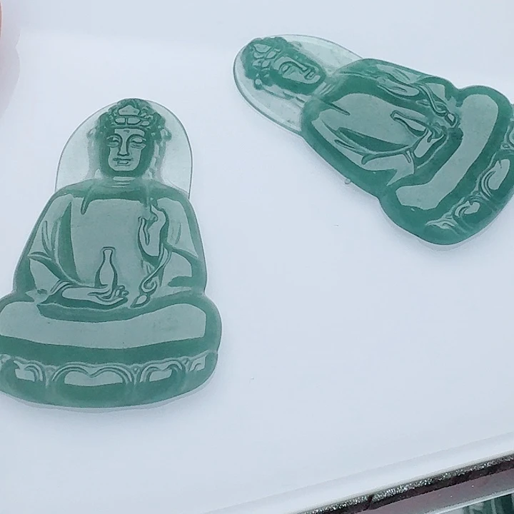 翡翠未镶嵌颈饰1111