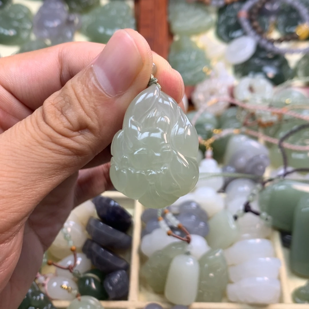 【闪购商品】颈饰未镶嵌和田玉艺*子