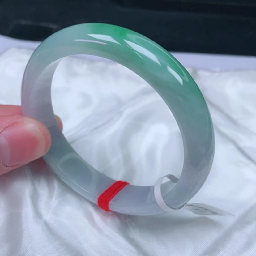 【闪购商品】翡翠手镯未镶嵌?**?，