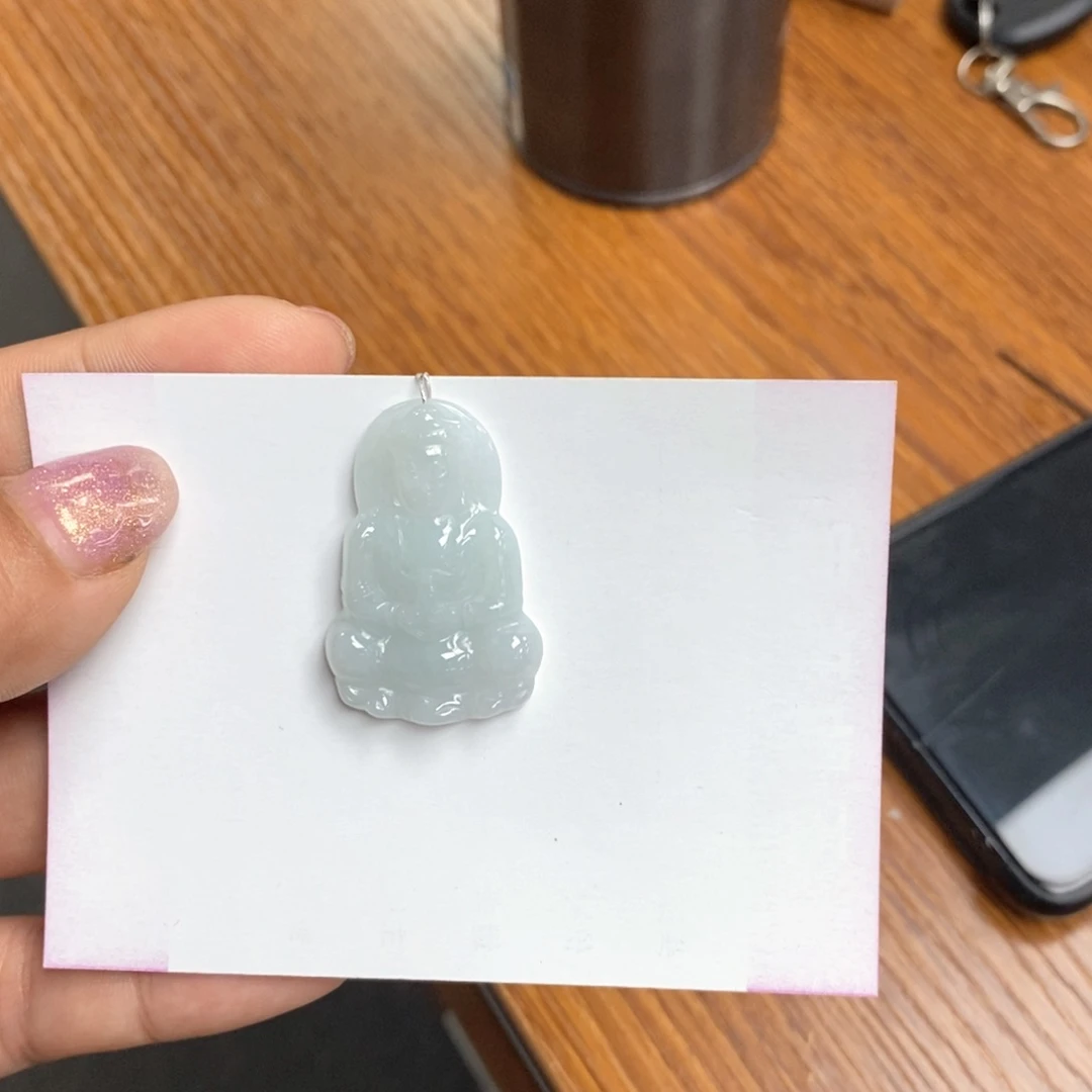 翡翠颈饰未镶嵌观音