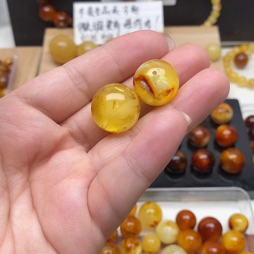 枫***度虫珀未镶嵌裸石蜜蜡