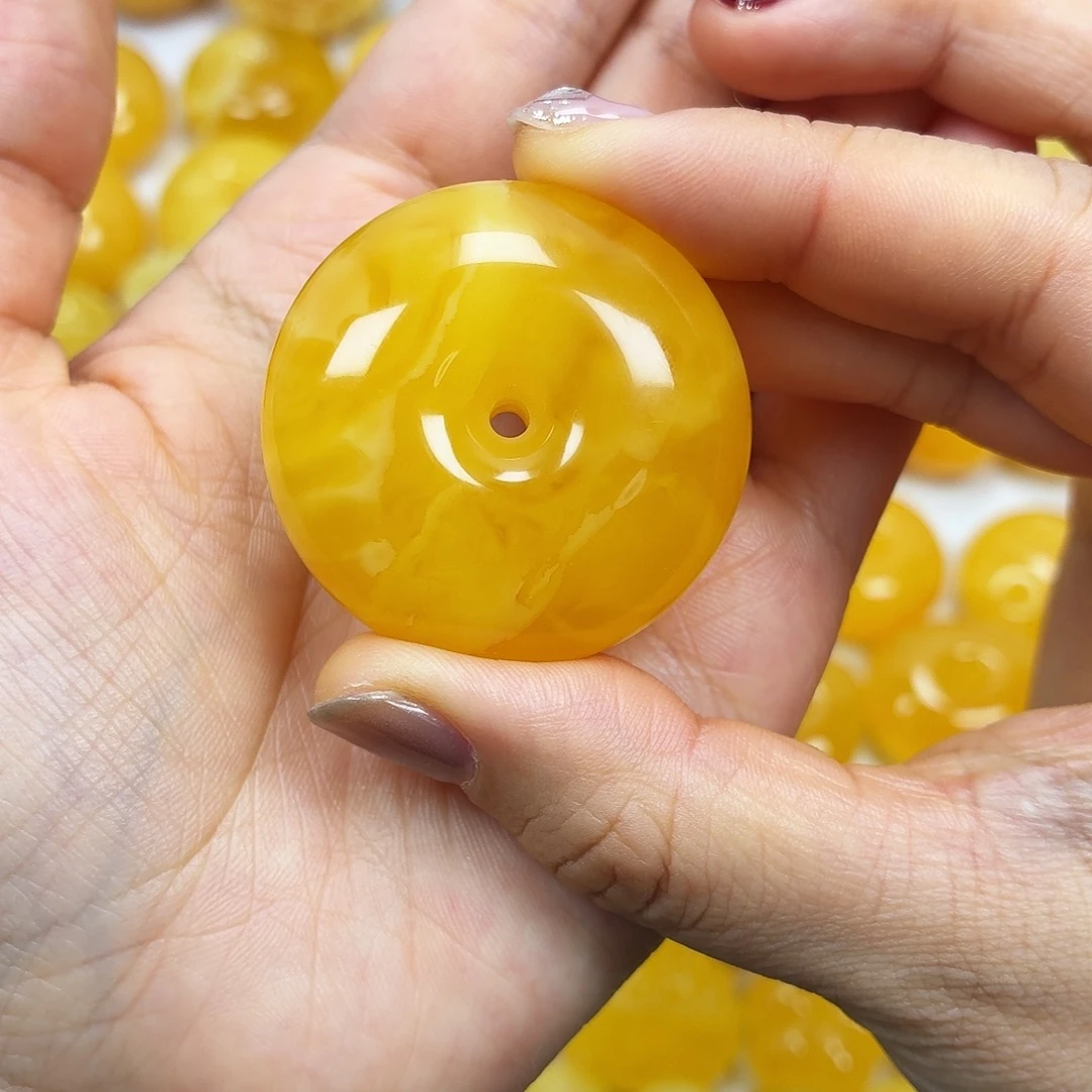 蜜蜡未镶嵌颈饰焦皮浓蜡妖花平安扣