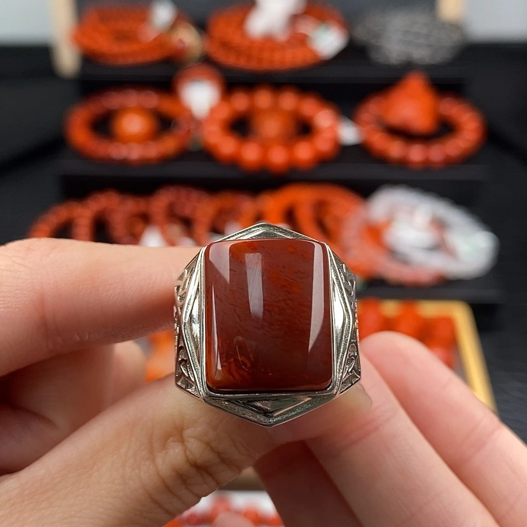 南红玛瑙银S925镶嵌四川凉山牛血火焰男戒