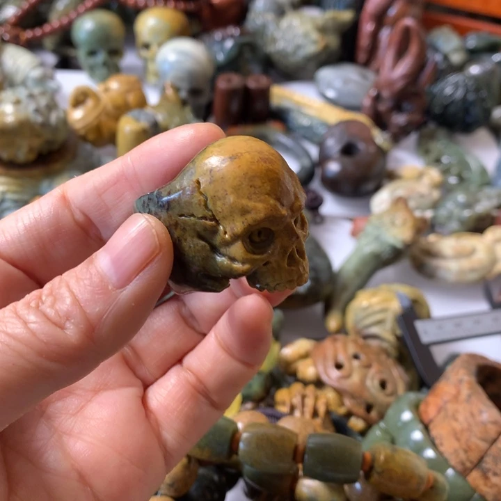 手链未镶嵌岫岩河磨玉（透闪石质玉）