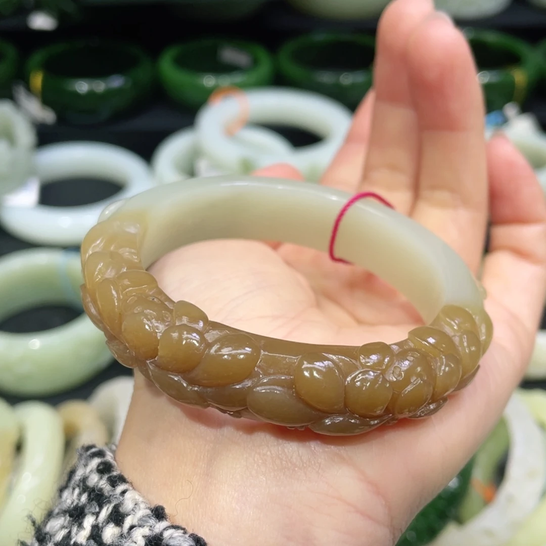 未镶嵌手镯和田玉68