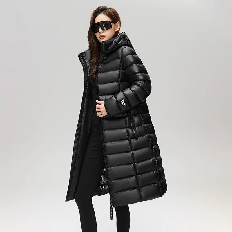 拉夏贝尔优等品长款女款黑金户外长款时尚羽绒服