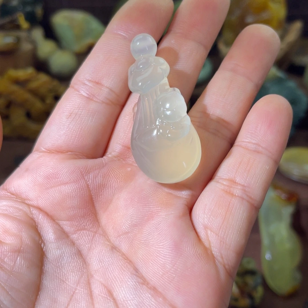 未镶嵌蛇纹石玉颈饰