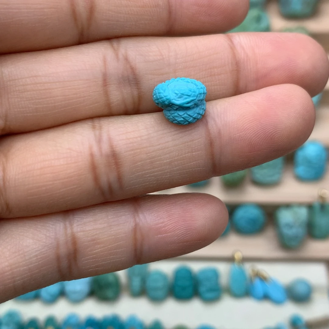 未镶嵌绿松石珠宝奇石