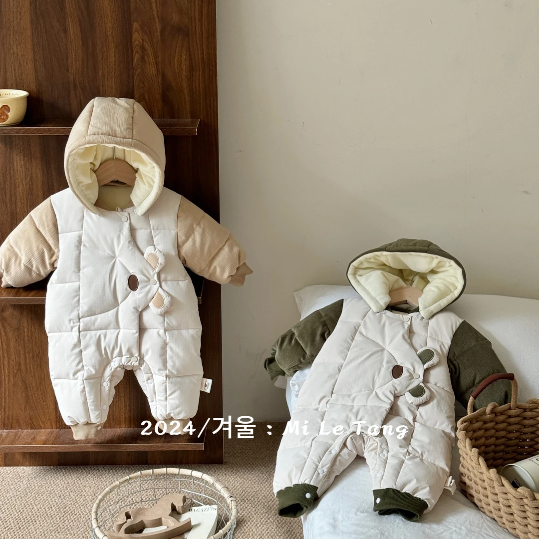 婴儿连帽加厚新生儿婴幼儿童趣熊拼色白鸭绒羽绒服2453