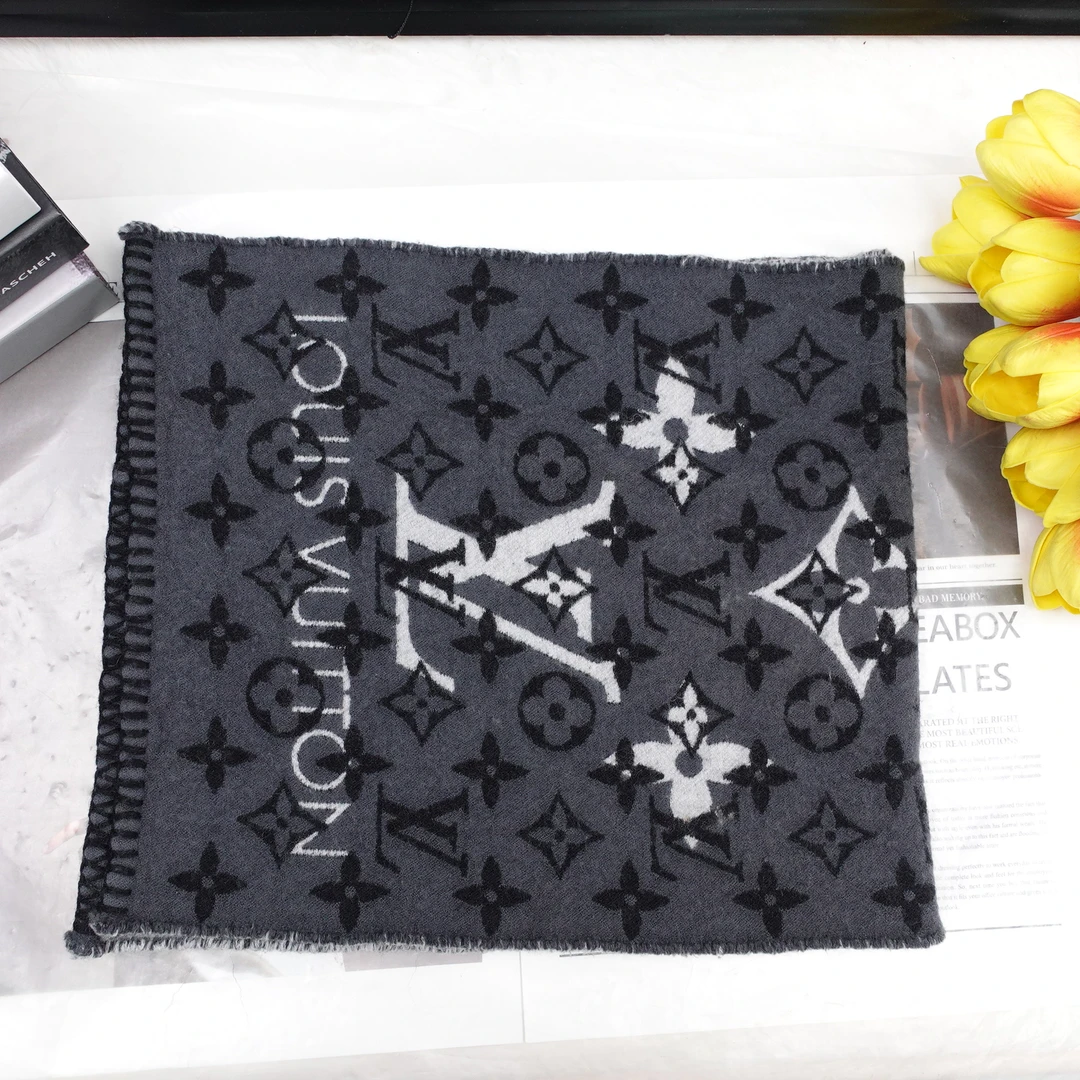 95新 LouisVuitton/路易威登 围巾/T10284517