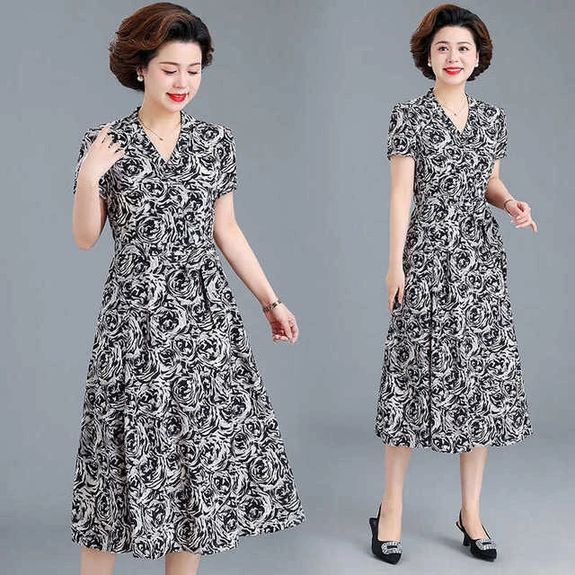 妈妈夏装气质连衣裙高贵2025新款阔太太中老年女夏季洋气雪纺裙子