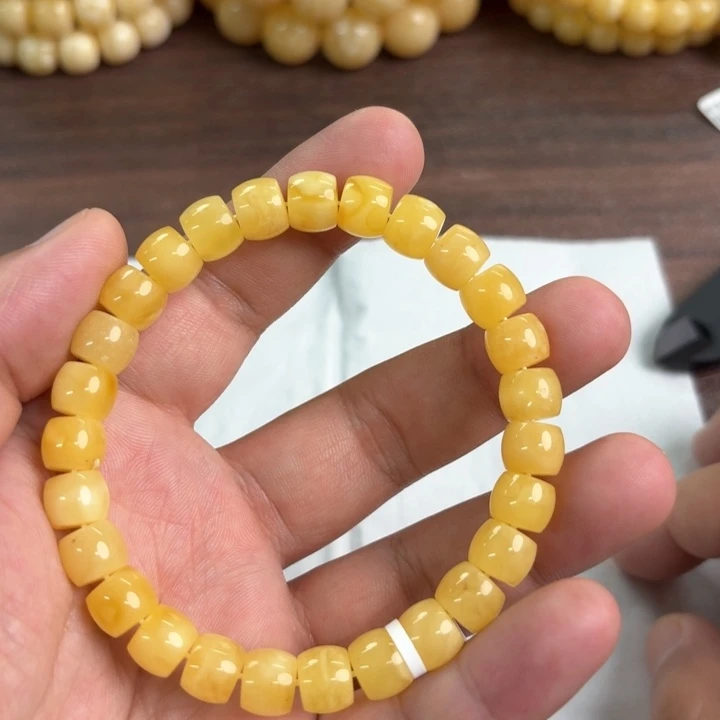 未镶嵌蜜蜡裸石009000000