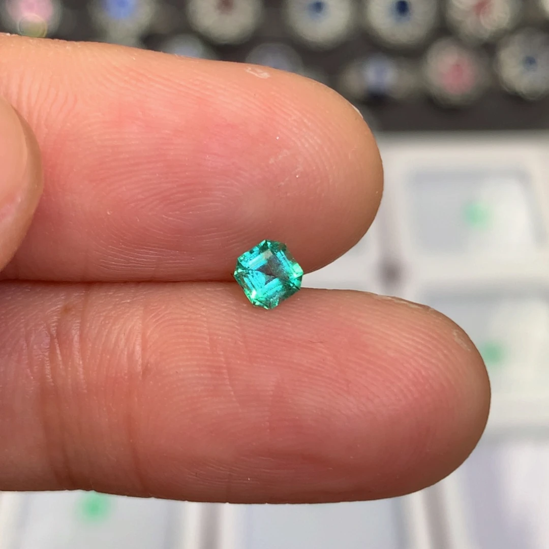 祖母绿裸石未镶嵌0.24ct哥伦比亚