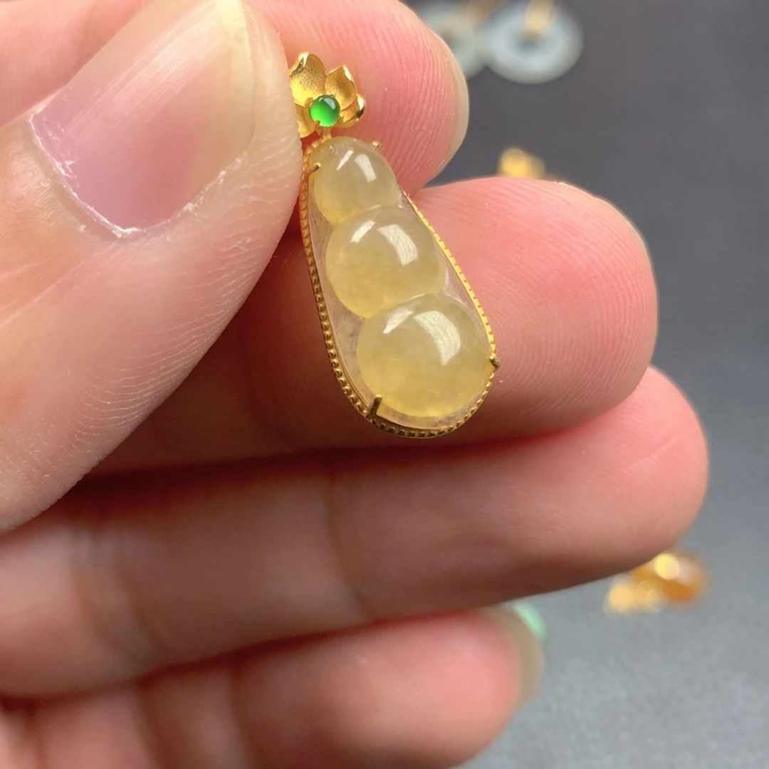 【闪购商品】颈饰18K金镶嵌翡翠翡翠