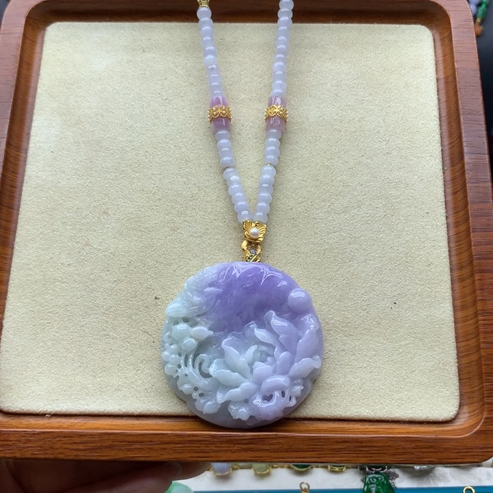 颈饰未镶嵌翡翠紫翡花牌