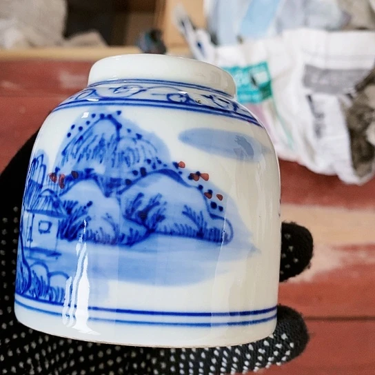 聚鑫中古杂项瓷器如图所示元**人